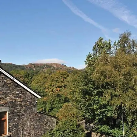 Holiday home Ashton House