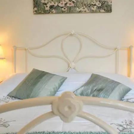 Ashton House Holiday home